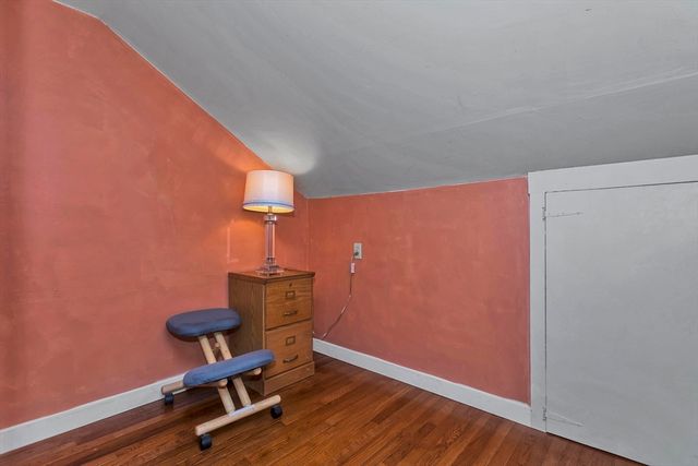 21 Winthrop Street, Northampton, MA 01060