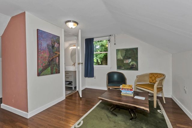 21 Winthrop Street, Northampton, MA 01060