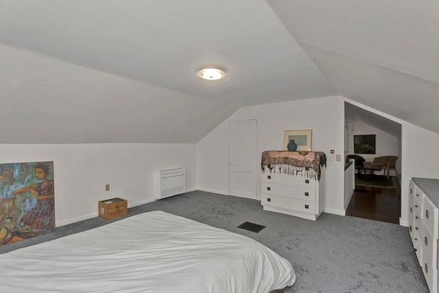 21 Winthrop Street, Northampton, MA 01060