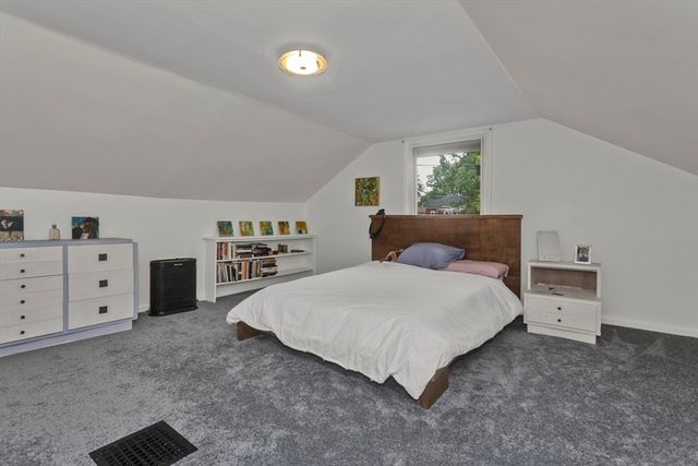 21 Winthrop Street, Northampton, MA 01060