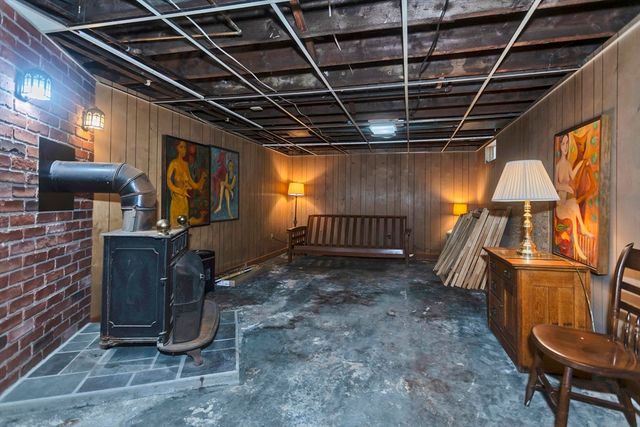 21 Winthrop Street, Northampton, MA 01060