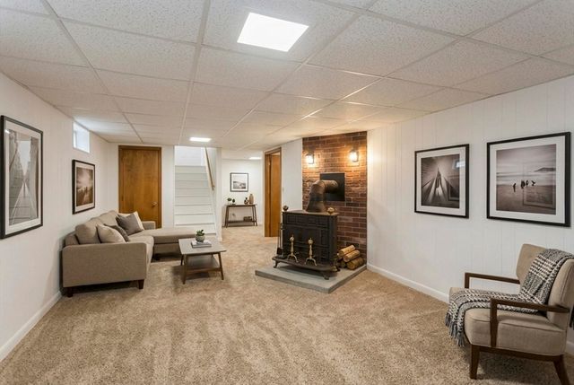 21 Winthrop Street, Northampton, MA 01060