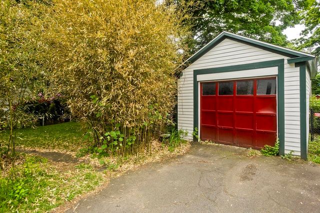 21 Winthrop Street, Northampton, MA 01060