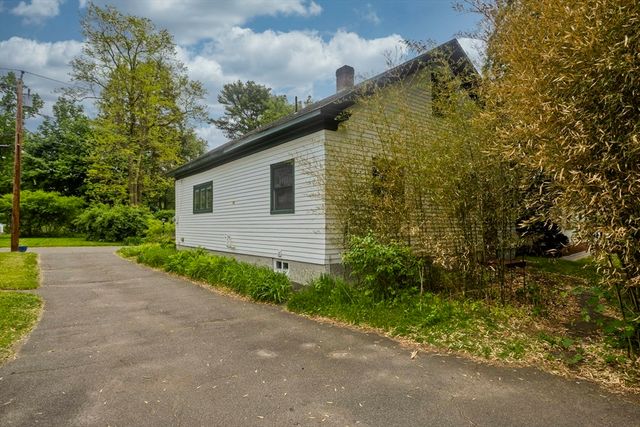 21 Winthrop Street, Northampton, MA 01060