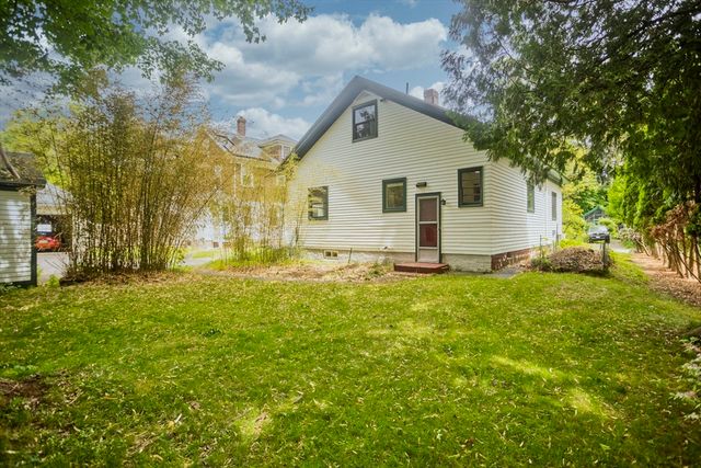21 Winthrop Street, Northampton, MA 01060