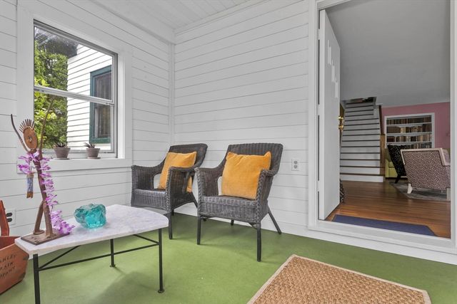 21 Winthrop Street, Northampton, MA 01060