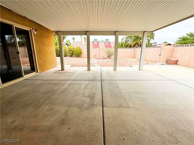 7504 Grenfell Drive, Las Vegas, NV 89129