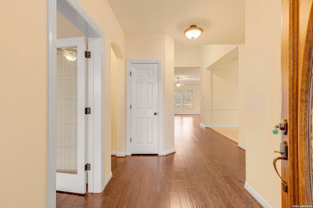 25151 Buttermilk, San Antonio, TX 78255