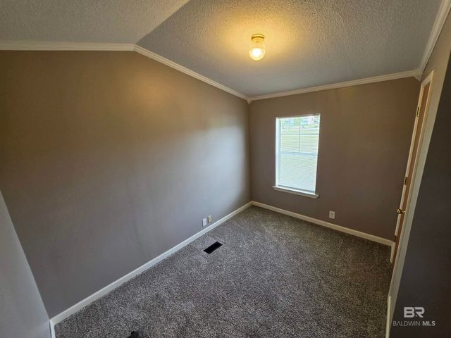 33163 Gilley Road, Lillian, AL 36549