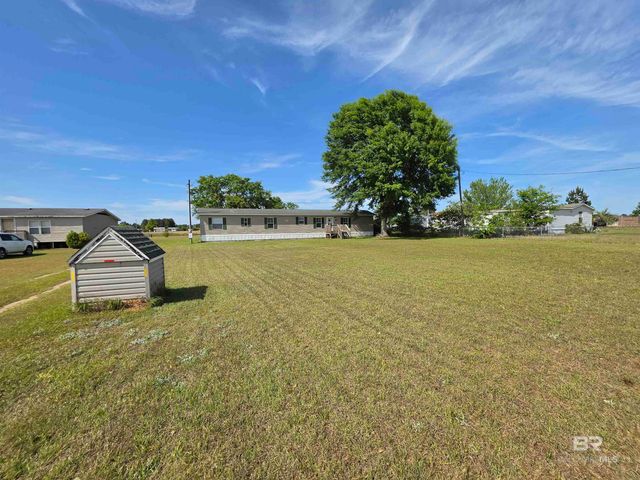 33163 Gilley Road, Lillian, AL 36549