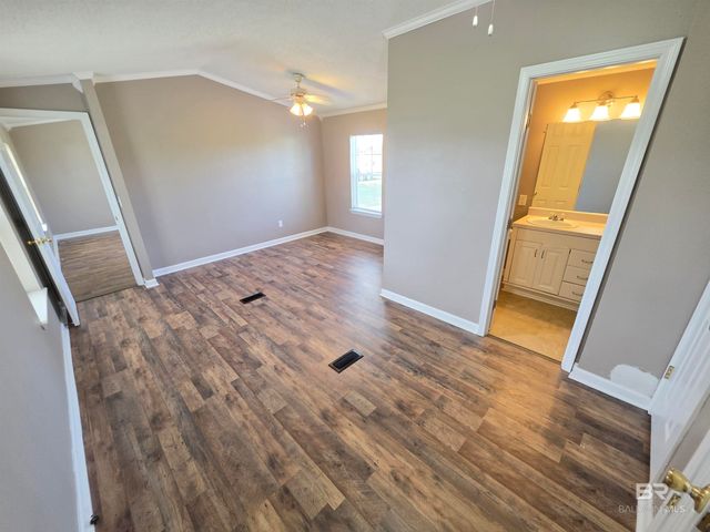 33163 Gilley Road, Lillian, AL 36549