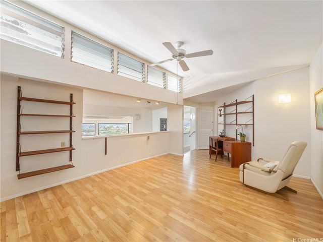 111 Polihale Place, Honolulu, HI 96825