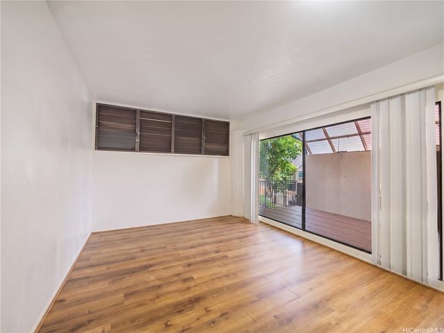 111 Polihale Place, Honolulu, HI 96825