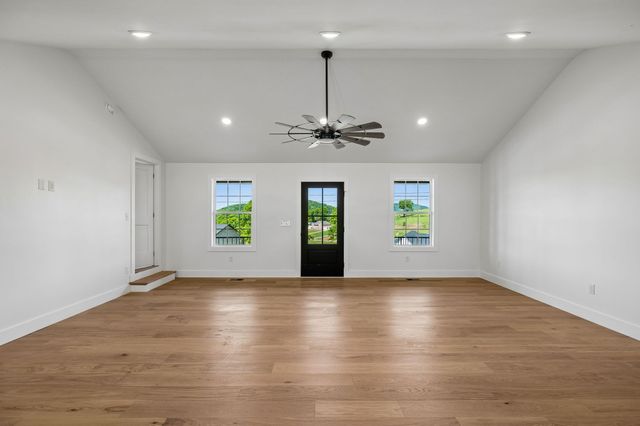 475 Bridle Path, Hartsville, TN 37074