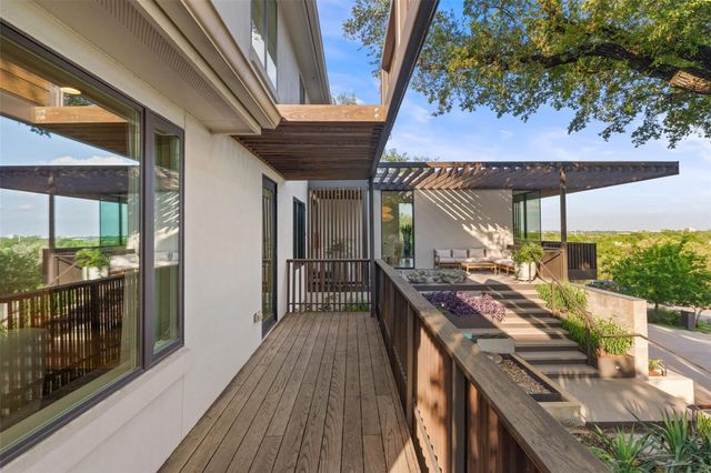 4906 Balcones DR, Austin, TX 78731