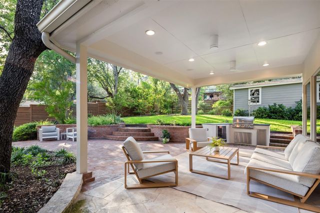 4906 Balcones DR, Austin, TX 78731