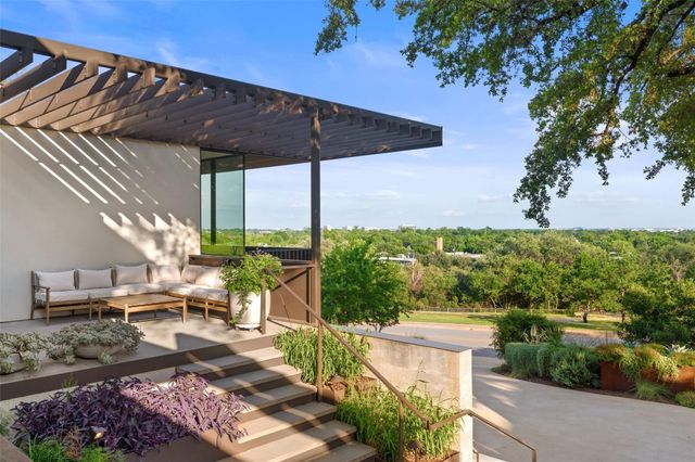 4906 Balcones DR, Austin, TX 78731