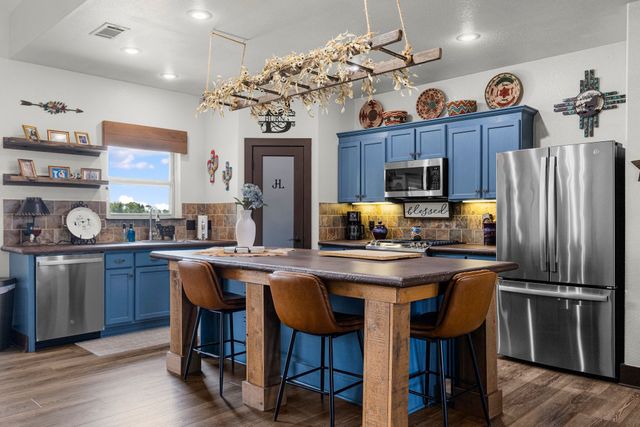 6049 Fm 1567, Lone Oak, TX 75453