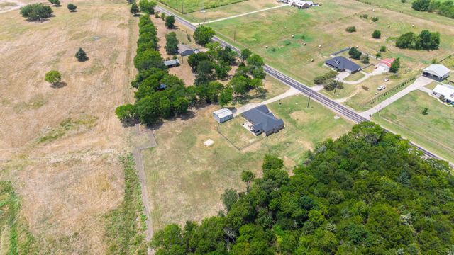 6049 Fm 1567, Lone Oak, TX 75453