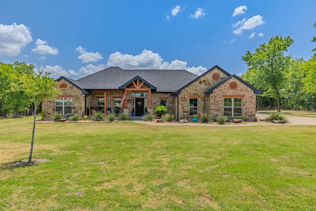 6049 Fm 1567, Lone Oak, TX 75453