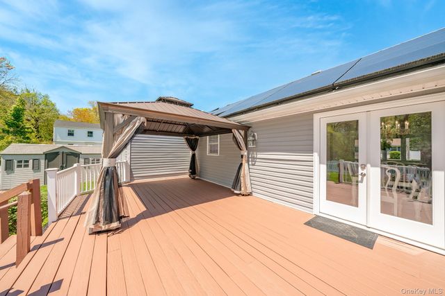 344 Atlantic Avenue, Bay Shore, NY 11706