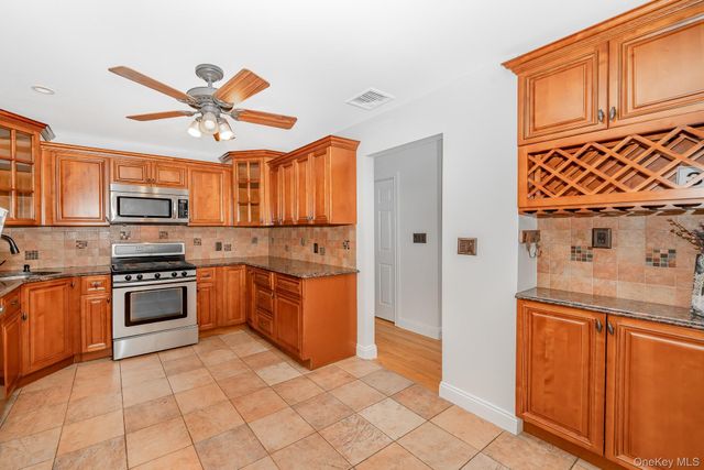 344 Atlantic Avenue, Bay Shore, NY 11706