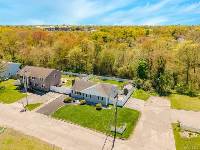 344 Atlantic Avenue, Bay Shore, NY 11706