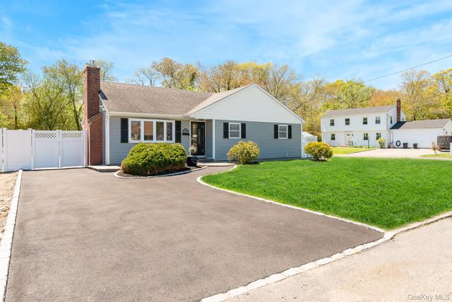 344 Atlantic Avenue, Bay Shore, NY 11706