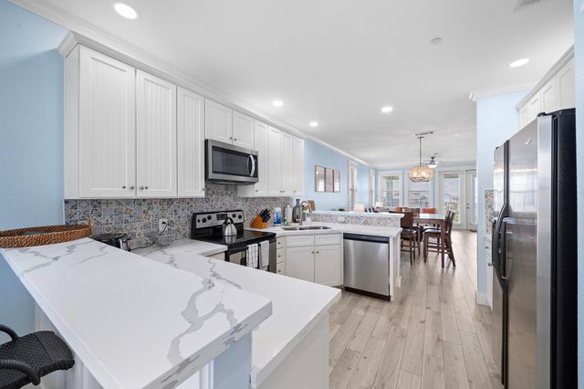 4121 Pointe West Drive 301, Galveston, TX 77554