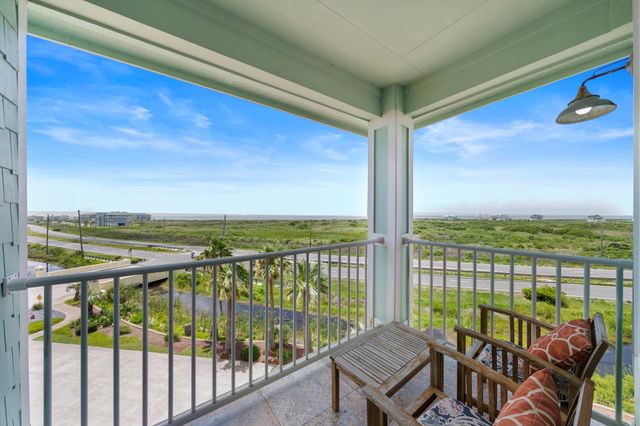 4121 Pointe West Drive 301, Galveston, TX 77554