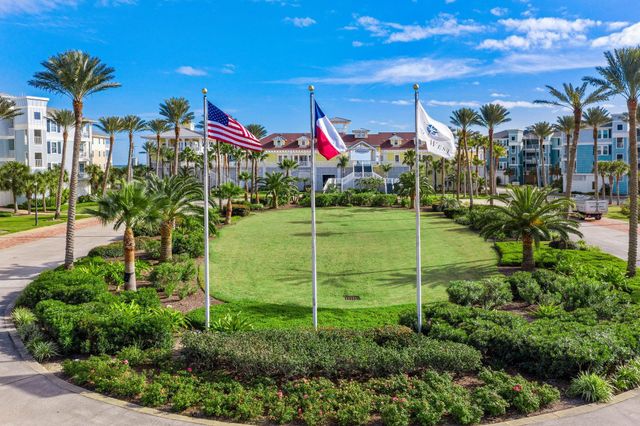 4121 Pointe West Drive 301, Galveston, TX 77554
