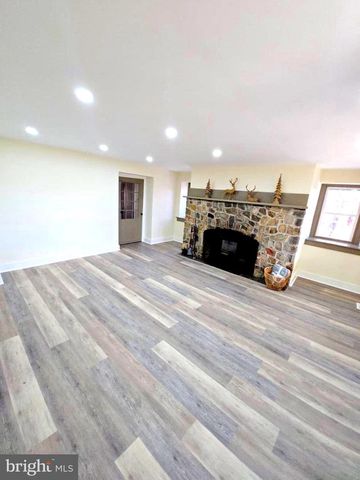 2281 HORSESHOE PIKE, Honey Brook, PA 19344