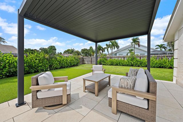 218 Wandering Trail, Jupiter, FL 33458