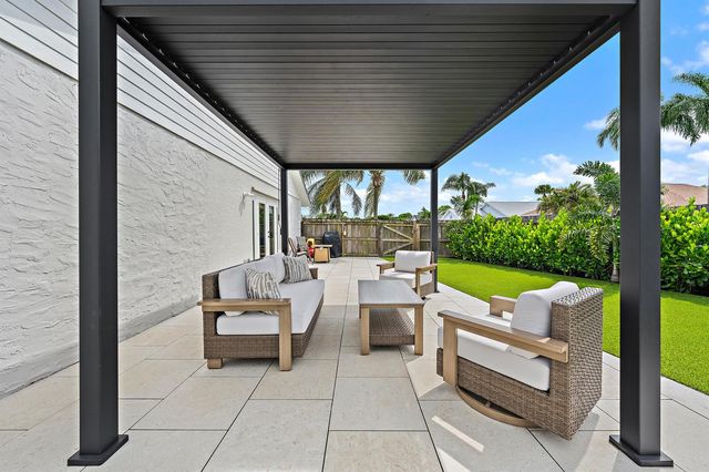 218 Wandering Trail, Jupiter, FL 33458