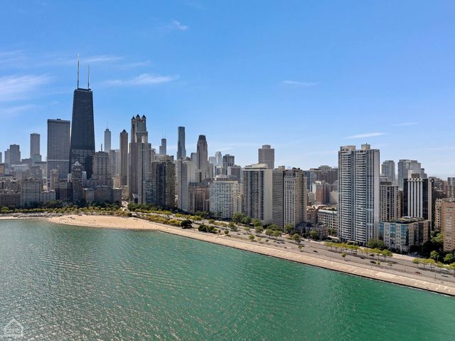 1300 N Lake Shore Drive 8BC, Chicago, IL 60610