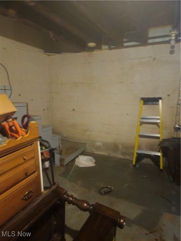 470 Kenwood Drive D, Euclid, OH 44123