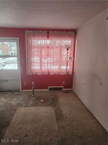 470 Kenwood Drive D, Euclid, OH 44123