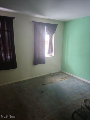 470 Kenwood Drive D, Euclid, OH 44123