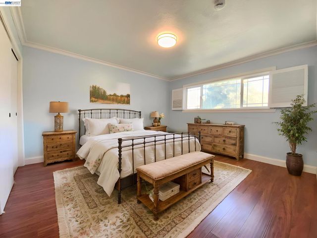92 Hemlock Ln, Milpitas, CA 95035