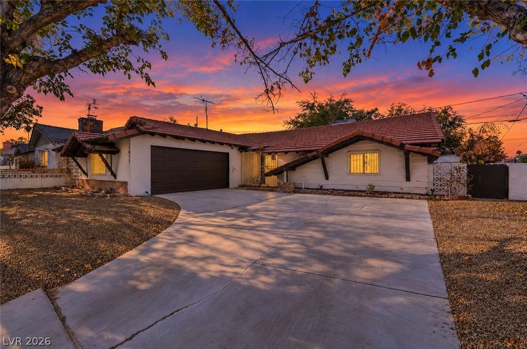 1813 Bracken Avenue, Las Vegas, NV 89104 — exterior