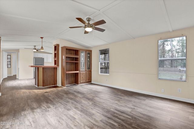 101 Lanier Avenue, Rocky Point, NC 28457