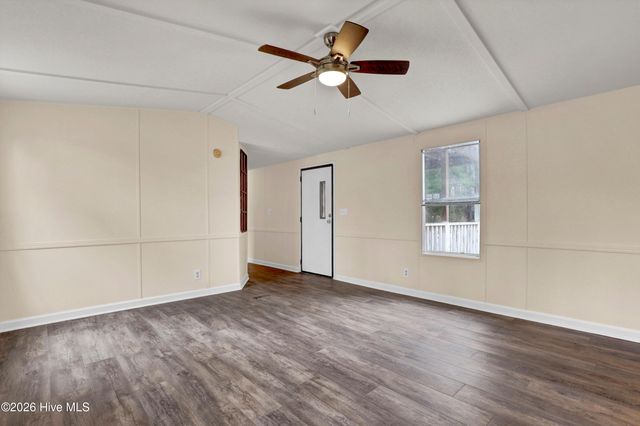 101 Lanier Avenue, Rocky Point, NC 28457