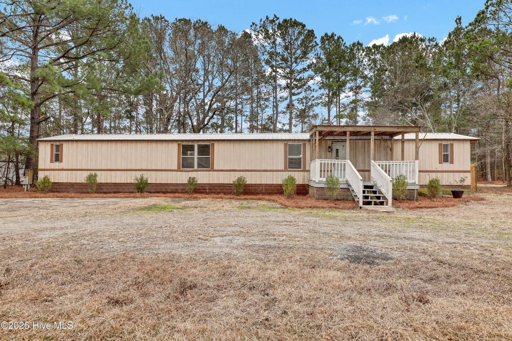 101 Lanier Avenue, Rocky Point, NC 28457