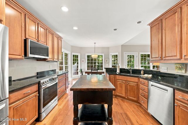 12 Cedar Lane, Pinehurst, NC 28374