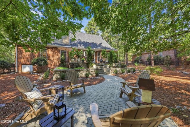 12 Cedar Lane, Pinehurst, NC 28374