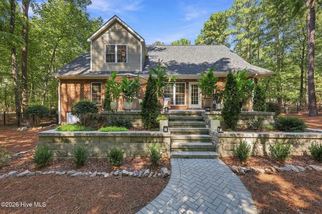 12 Cedar Lane, Pinehurst, NC 28374