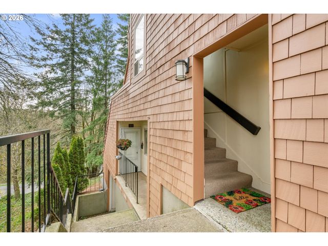 47 Oswego Summit 47, Lake Oswego, OR 97035