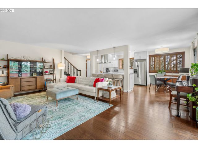 47 Oswego Summit 47, Lake Oswego, OR 97035