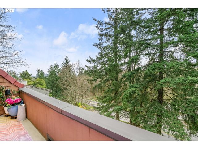 47 Oswego Summit 47, Lake Oswego, OR 97035