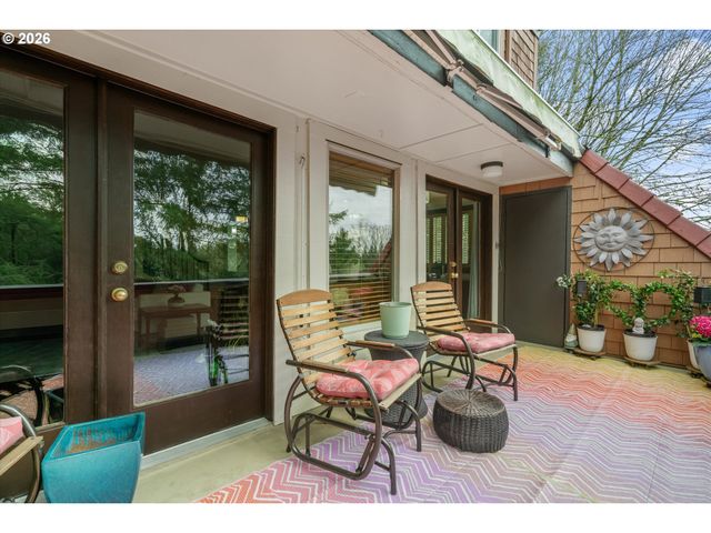 47 Oswego Summit 47, Lake Oswego, OR 97035